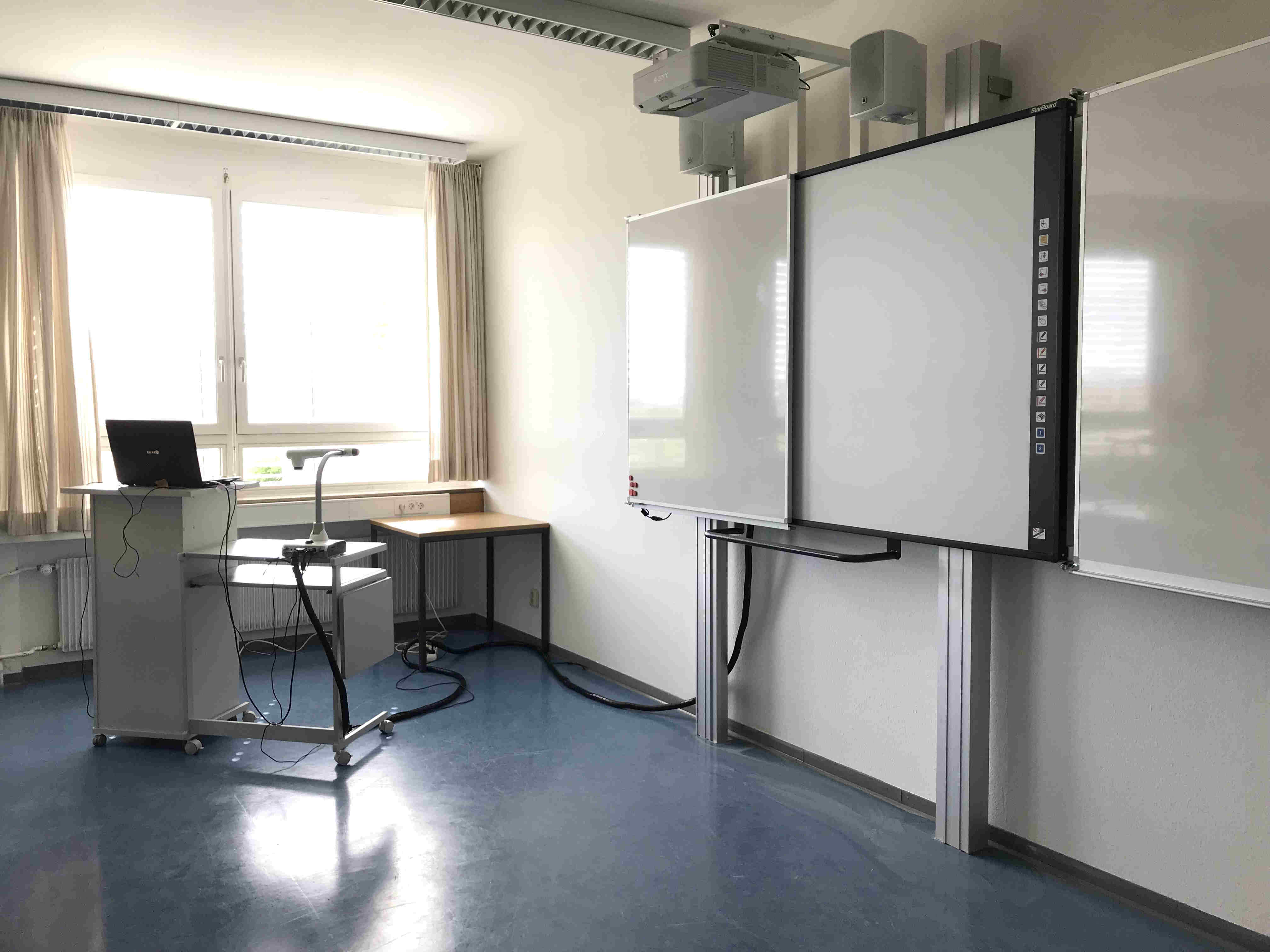 Herrenberg Klassenzimmer_klein.jpg