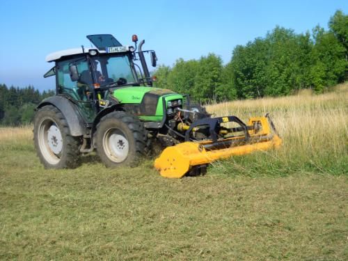 Mulchen mit Schlepper und Mulchgerät