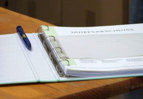 Ordner mit Jahresabschluss