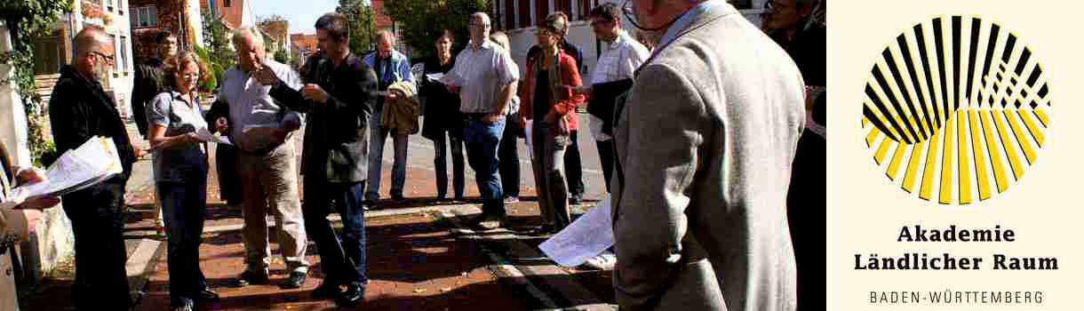 Menschen im Gespräch / Logo der ALR, Symbolbild für den Bereich Themen und Projekte