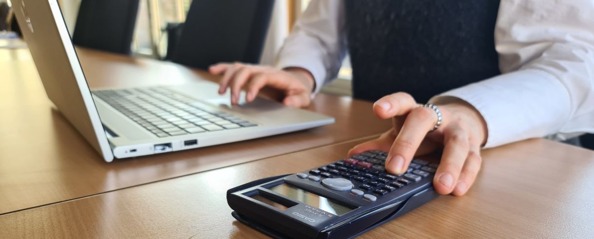 Symbolbild Geld; Bild: Money - Alexander Stein/Pixabay.com/CC0 Public Domain